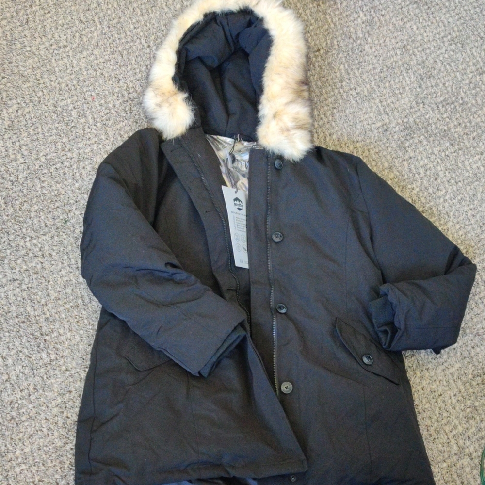 Men's Black Hooded Puffer Coat with Faux Fur Trim